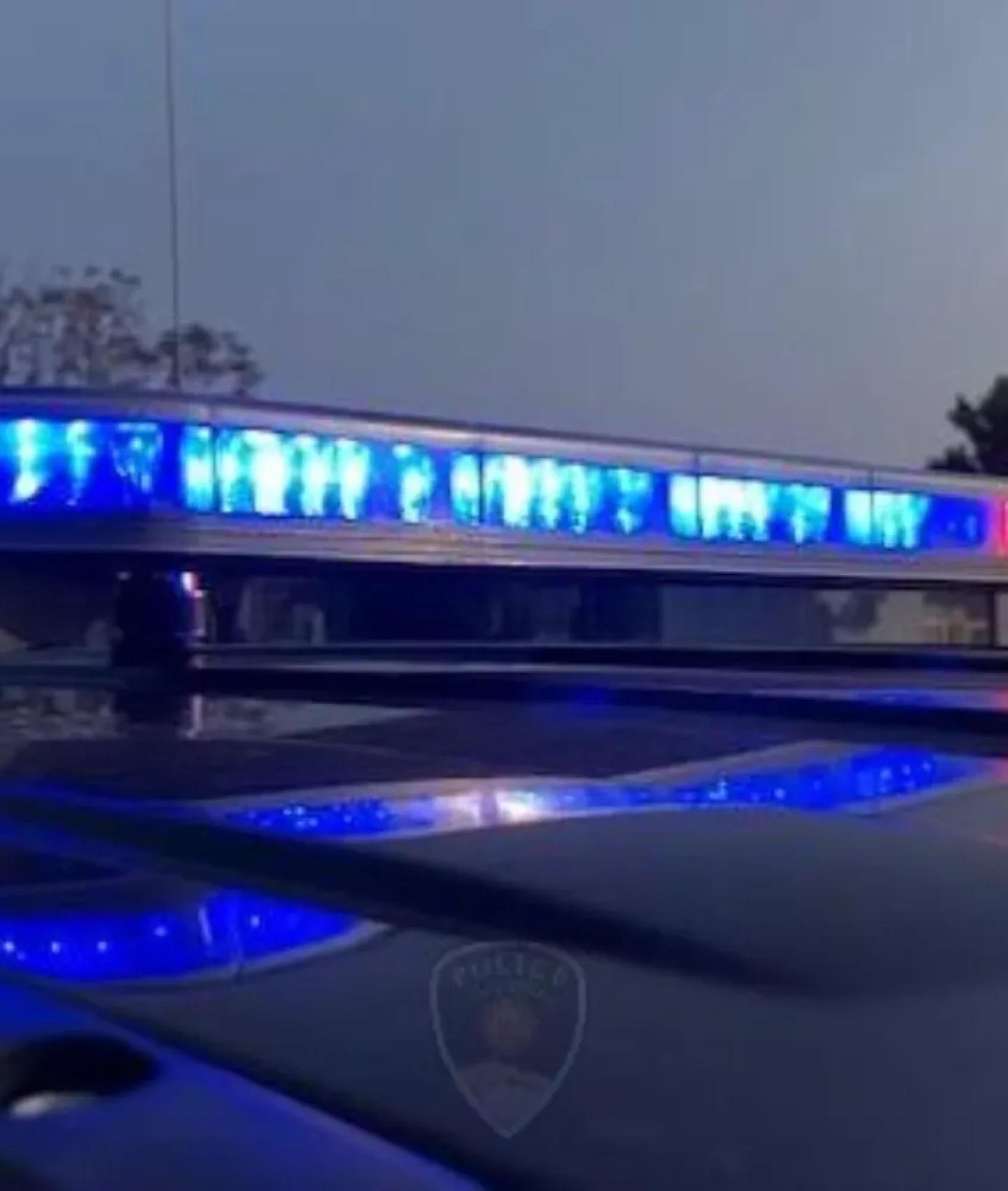 Mueren 8 personas tras caída de autobús con turistas chinos a lago en Rusia