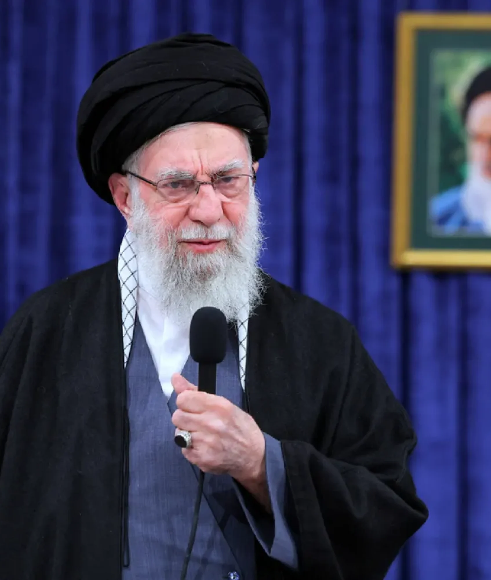 Intensifican ataques de EU e Israel a Ali Khamenei
