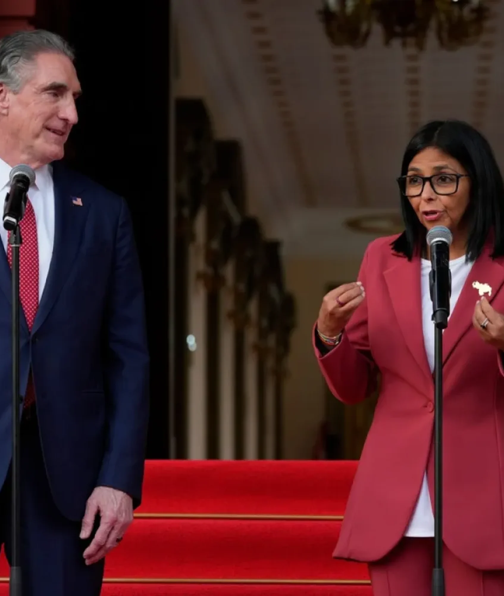 Acuerdan EU y Venezuela restablecer relaciones diplomáticas