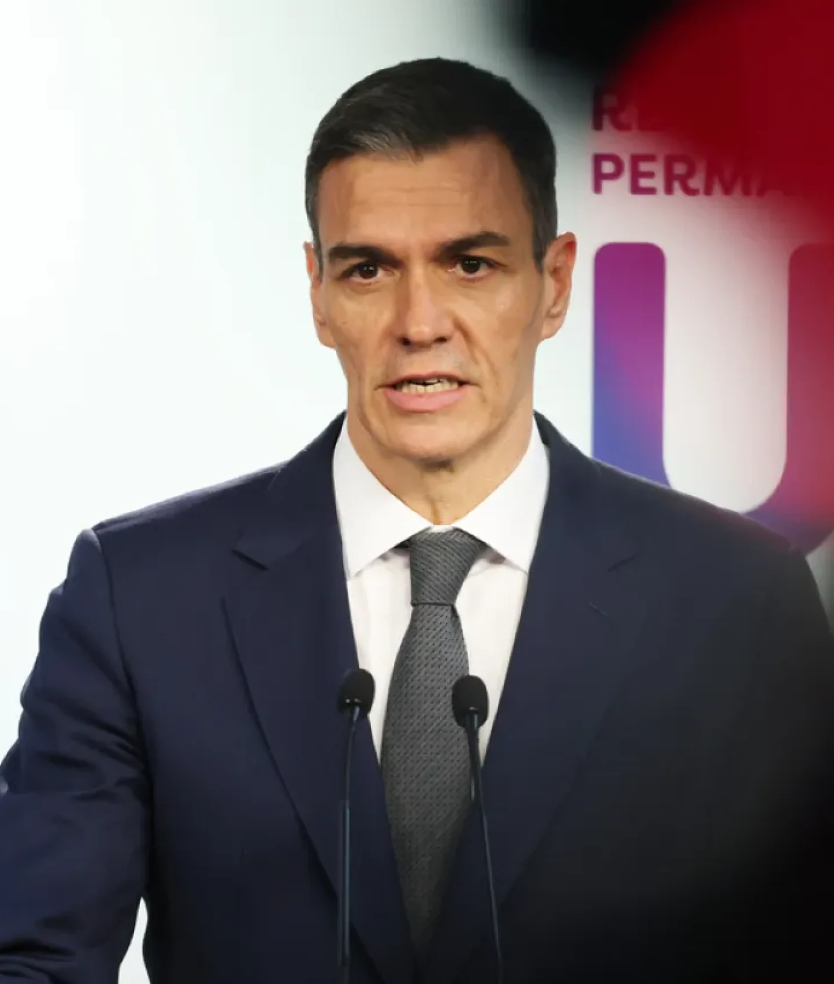 Afirma Casa Blanca que España coopera en Oriente Medio; Madrid lo desmiente