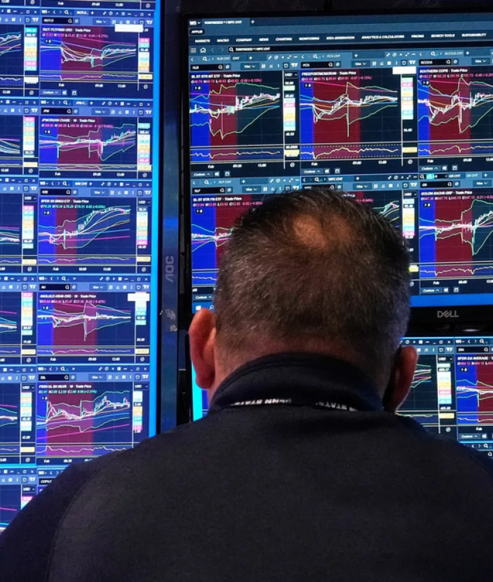 Caen los precios de acciones asiáticas tras retroceso en Wall Street