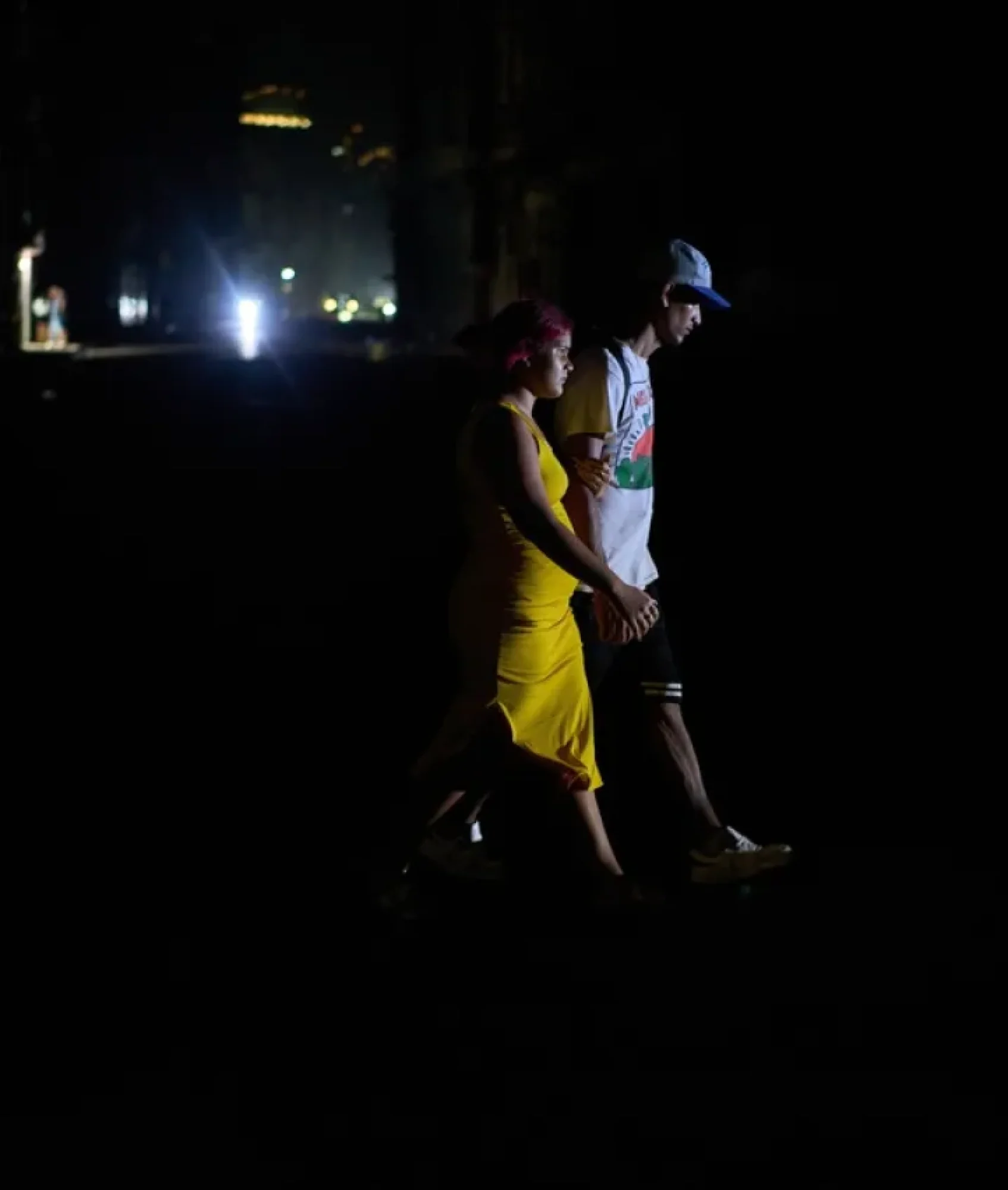 Siguen sin electricidad amplias zonas de Cuba por apagón