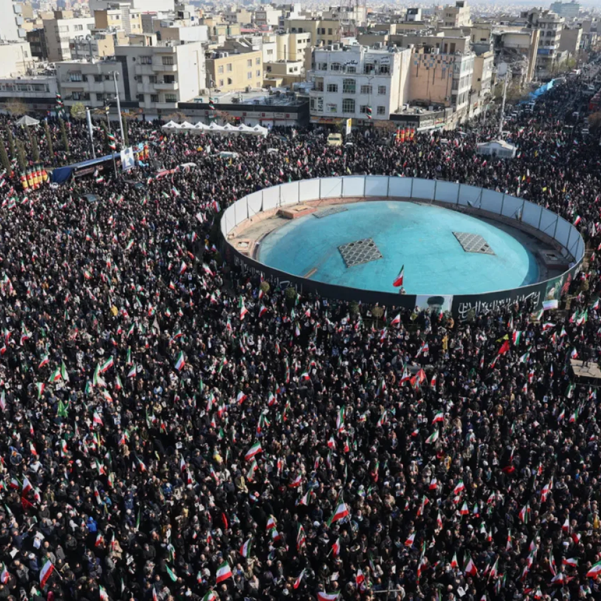 Estados Unidos advierte el "día más intenso de ataques" contra Irán